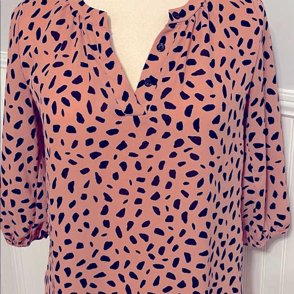 West Kei Tops - Like new! StitchFix West Kei Cassia Henley Blouse!